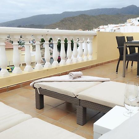 אדחה Charming & Sunny Apartment With Ocean View מראה חיצוני תמונה