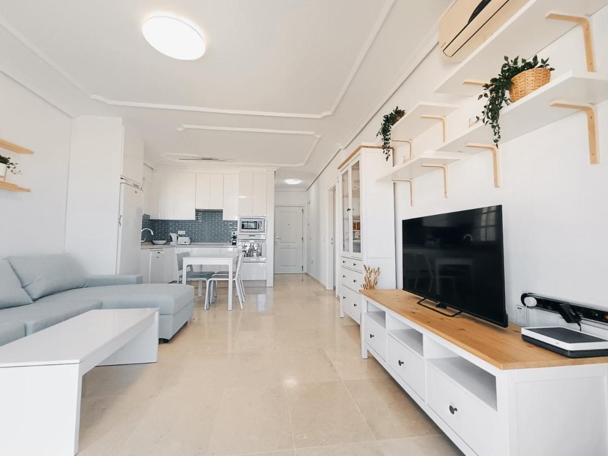 אדחה Charming & Sunny Apartment With Ocean View מראה חיצוני תמונה