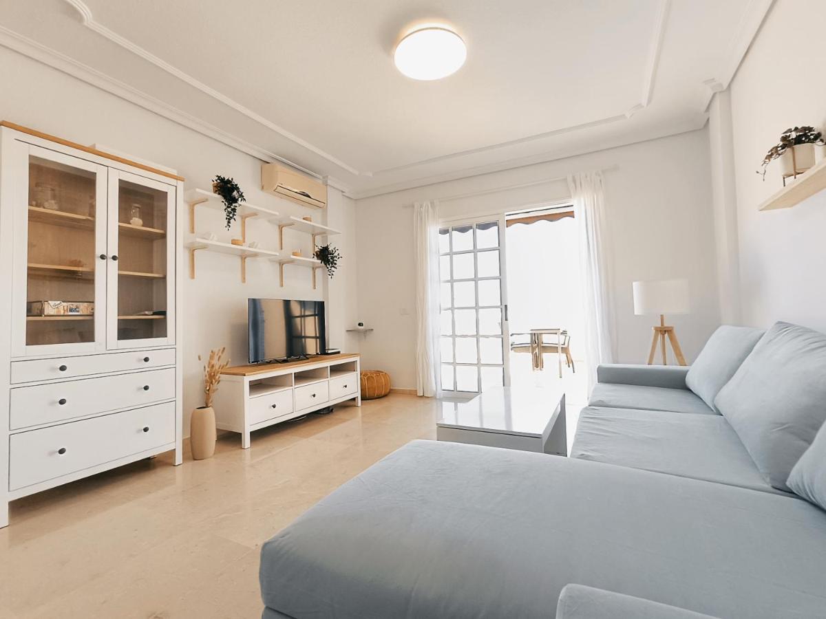 אדחה Charming & Sunny Apartment With Ocean View מראה חיצוני תמונה
