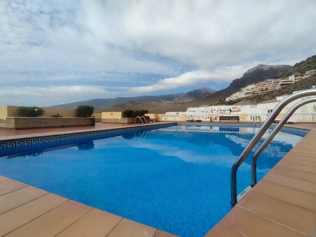 אדחה Charming & Sunny Apartment With Ocean View מראה חיצוני תמונה
